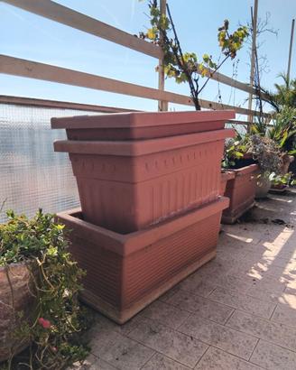 Vasi per terrazzi e giardini