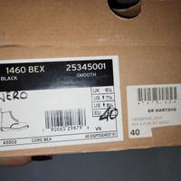 Anfibi Dr Martens n. 40