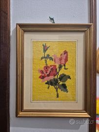 quadro rosa rossa a mezzo punto con cornice 