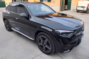 Mercedes glc 220d  AMG premium 