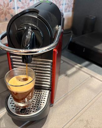 Nespresso De Longhi Pixie macchina caffè espresso