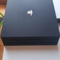 PS4 PlayStation con tanti giochi e accessori