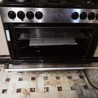 cucina a gas 5fuochi usato solo 12 mesi