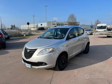 Lancia Ypsilon 1.2 69 CV 5 porte GPL Ecochic Silve