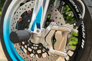 Impianto frenante radiale accossato cnc