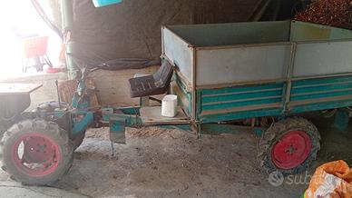 trattore agricolo 