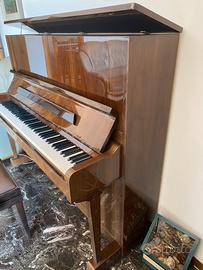 Pianoforte Petrof verticale