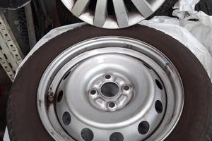 4 cerchi con gomme termiche originali Suzuki ignis