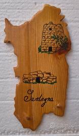 targa in legno appendi presine Sardegna