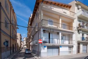 Locale commerciale 59mq Fondi centro