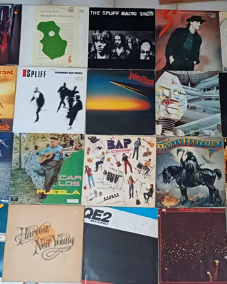Lotto 111 Dischi in vinile LP pop e rock