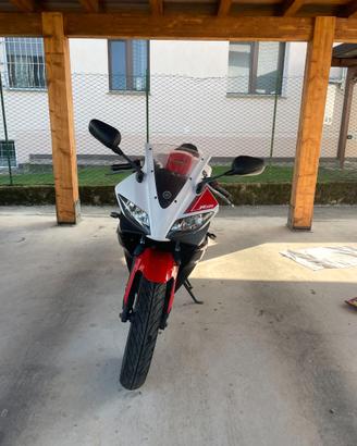 Yamaha YZF-R125 (2008)