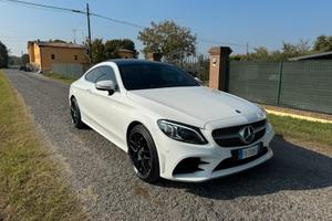 Classe c Coupè 220d premium plus amg 4 matic