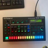 Drum Machine Roland TR6S