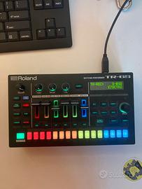 Drum Machine Roland TR6S