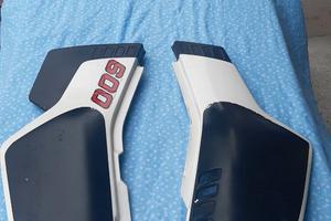 Coppia fianchetti Yamaha XT 600 43f