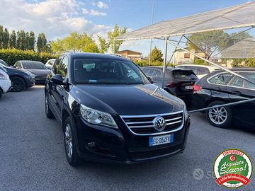 VOLKSWAGEN Tiguan 2.0 TDI DPF 4MOTION Sport & St