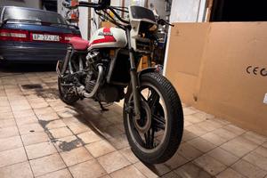 Honda CX500 + Ricambi a palate