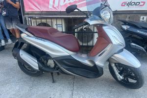 Piaggio Beverly 350