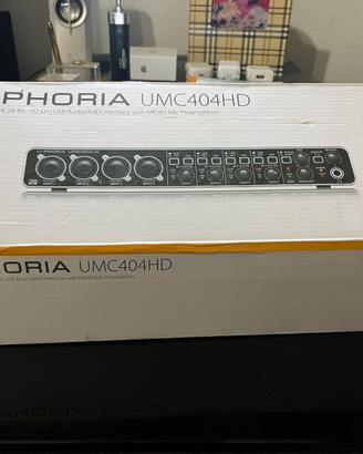 scheda audio behringer U-FHORIA umc 404 HD ,