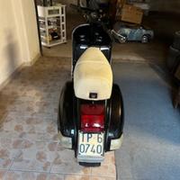 Vespa p200e