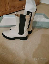 Stivaletti Chelsea pelle beige con nero