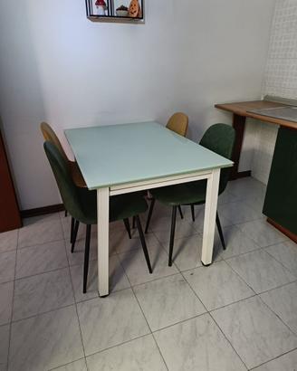 Tavolo di cristallo allungabile