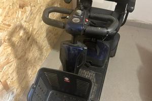 Scooter elettrico per anziani