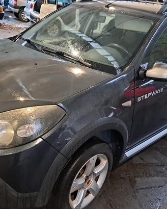 DACIA SANDERO 2010 SOLO PER RICAMBI