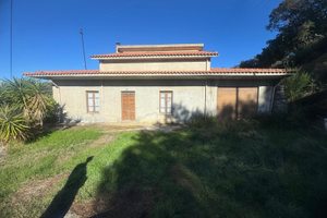 Villa singola e terreno