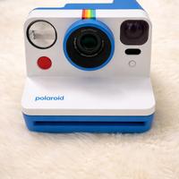 Polaroid Now instant camera