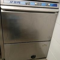 Lavastoviglie professionale