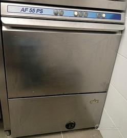 Lavastoviglie professionale