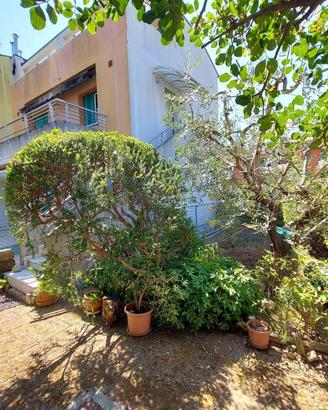 Villetta a schiera di 129 m² con 4 locali e box au