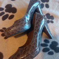 scarpe eleganti con tacco