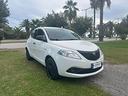 lancia-ypsilon-1-2-69-cv-5-porte-elefantino-blu