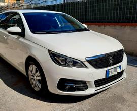 Peugeot 308 2ª serie - 2019 Business EAT8 130cv