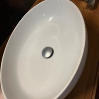 Lavabo Da Appoggio Ciotola E Rubinetto