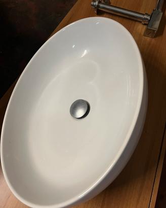 Lavabo Da Appoggio Ciotola E Rubinetto