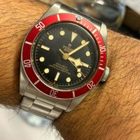 Tudor black bay 41 mm red dial
