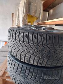 Pneumatici da neve 225 40r18