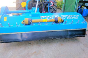 Trincia Nobili modello BV 210