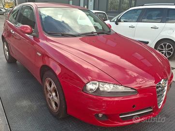 ALFA ROMEO 147 per ricambi usati