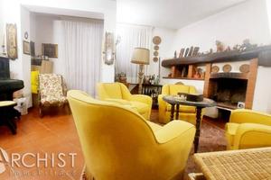 Villetta a schiera di 224 m² con 5 locali e box au