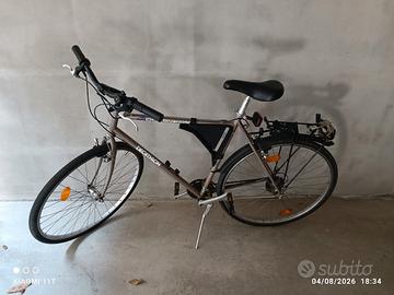 bicicletta decathlon  riverside 500