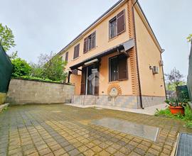 CASA SEMINDIPENDENTE A ALESSANDRIA