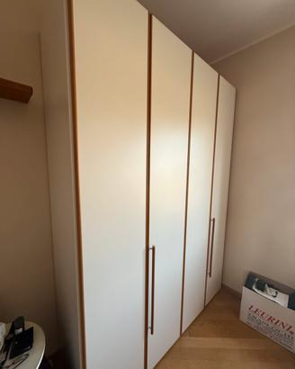 Armadio laminato bianco e ciliegio