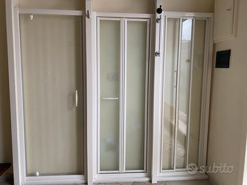 Cabine doccia. Fino ad esaurimento scorte