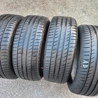 4 Gomme.  215 / 50 / R 17. Estive 