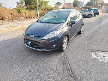 Ford Fiesta 1.4 TDCi 70CV 3 porte Titanium 2012